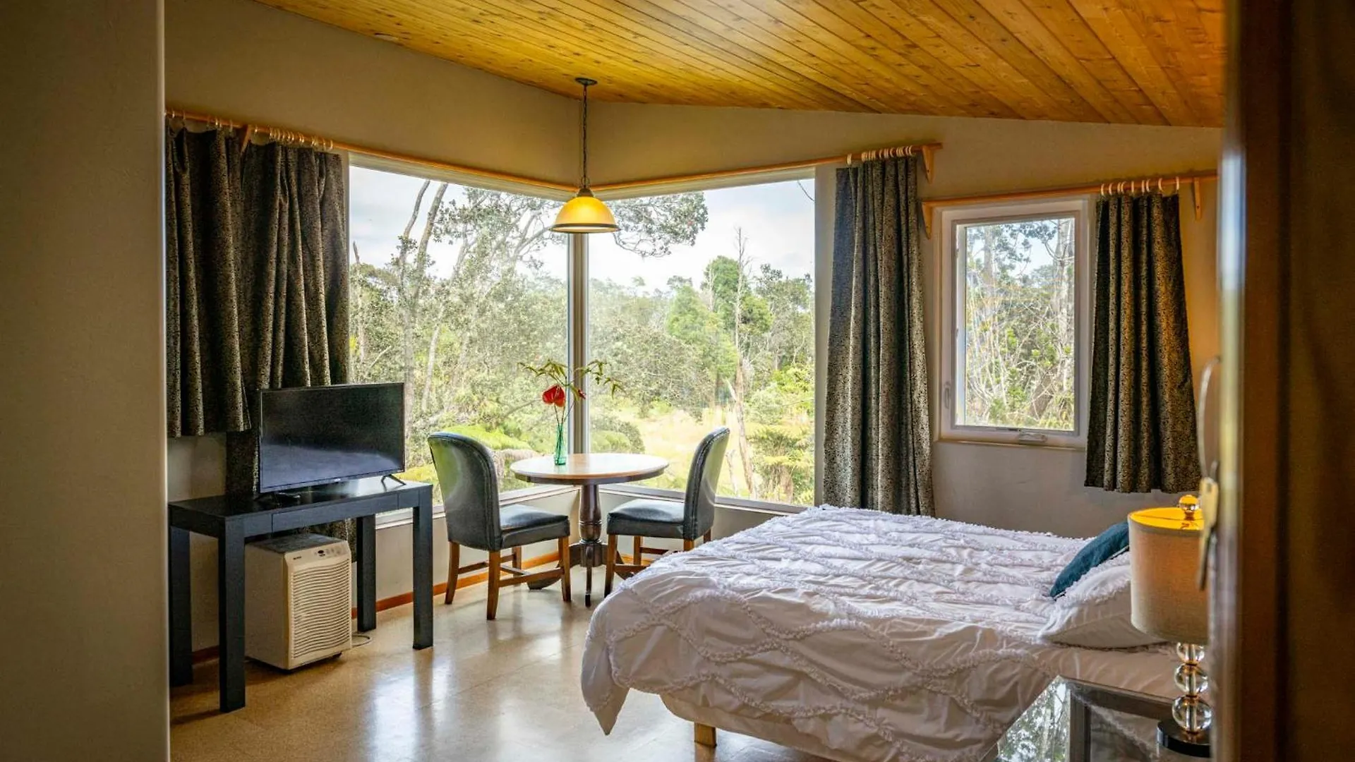 Volcano Inn Bed N Breakfast United States